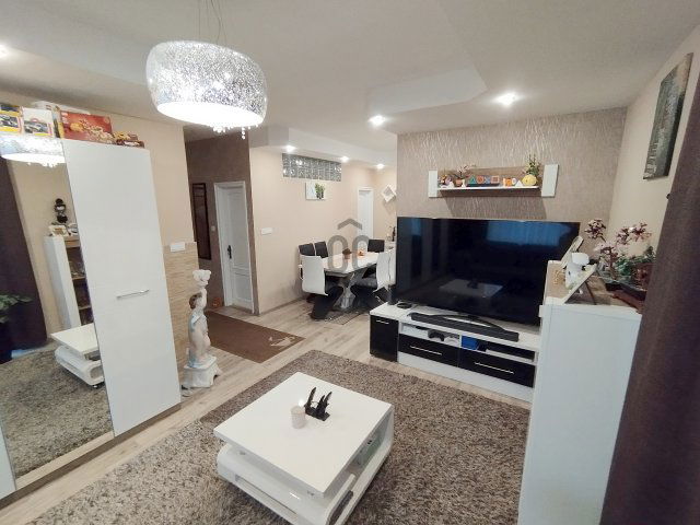 Eladó téglalakás, Nyíregyházán 72 M Ft, 4 szobás