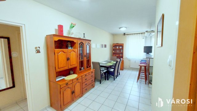 Kiadó panellakás, albérlet, Debrecenben 230 E Ft / hó