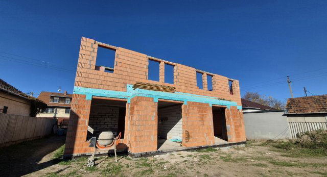 Eladó ikerház, Budapesten, XVIII. kerületben 135 M Ft, 5 szobás