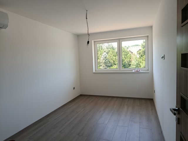 Eladó ikerház, Nyíregyházán 115 M Ft, 4 szobás