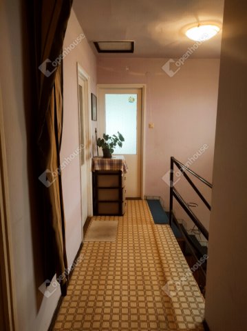 Eladó családi ház, Szegeden 98 M Ft, 4 szobás