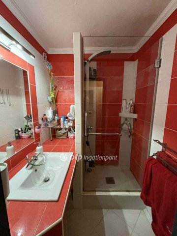 Eladó panellakás, Hajdúszoboszlón 72.69 M Ft, 3+1 szobás