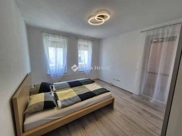 Kiadó téglalakás, albérlet, Kecskeméten 260 E Ft / hó