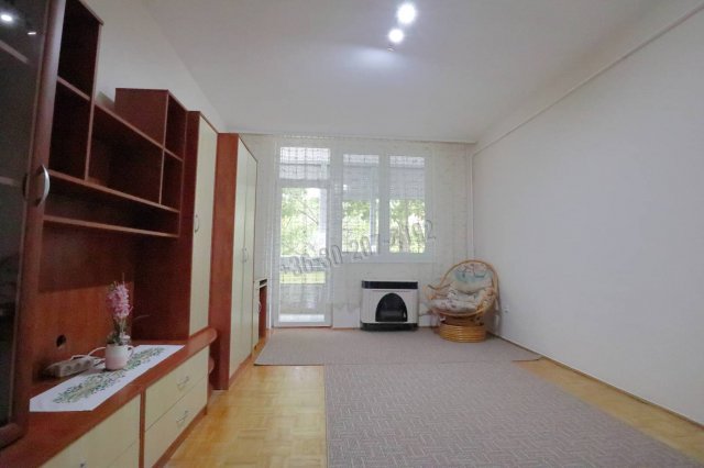 Eladó téglalakás, Szegeden, Csörlő utcában 46.8 M Ft, 2 szobás