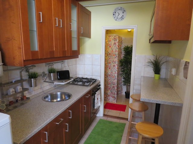 Kiadó téglalakás, albérlet, VII. kerületben, Cserhát utcában