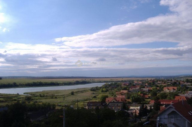 Eladó családi ház, Biatorbágyon 252 M Ft, 6 szobás