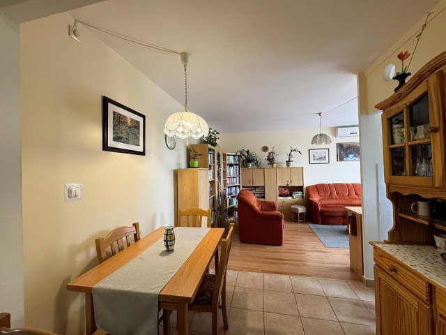 Eladó panellakás, Budapesten, III. kerületben 91.9 M Ft