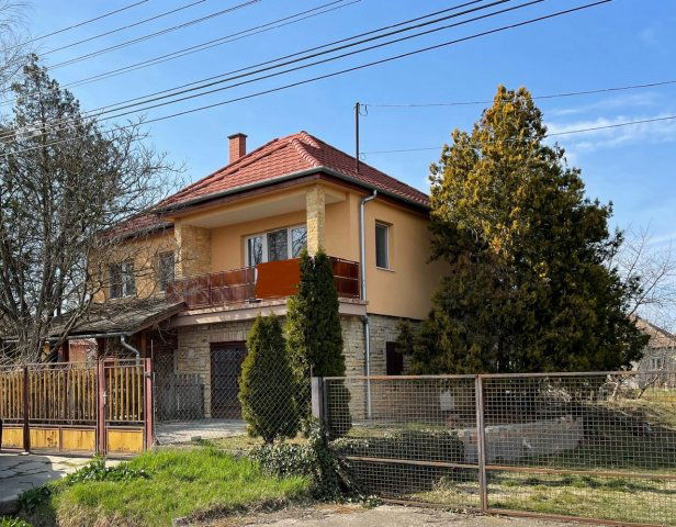 Eladó családi ház, Mezőszilason 51.8 M Ft, 3+1 szobás