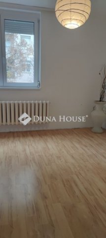 Eladó téglalakás, Székesfehérvárott 57 M Ft, 3 szobás