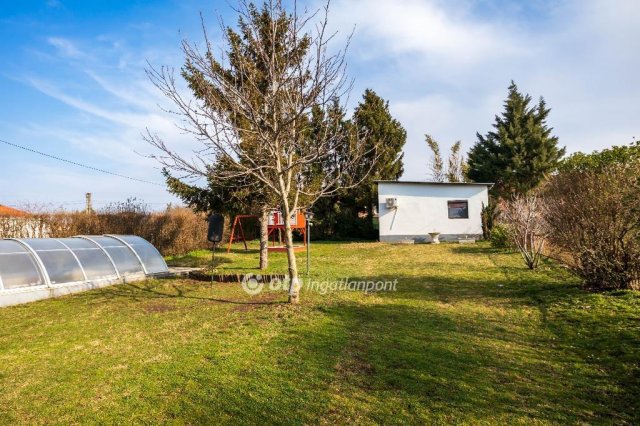 Eladó családi ház, Sümegen 74.99 M Ft, 7+2 szobás