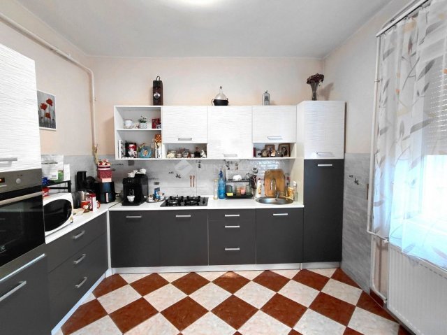 Eladó családi ház, Debrecenben 149.9 M Ft, 3+1 szobás