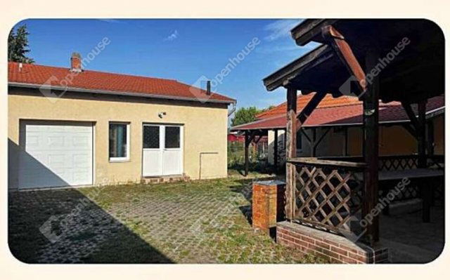 Eladó családi ház, Mórahalmon 97.999 M Ft, 6 szobás