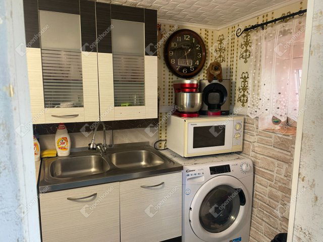 Eladó családi ház, Tatabányán 16.1 M Ft, 3 szobás