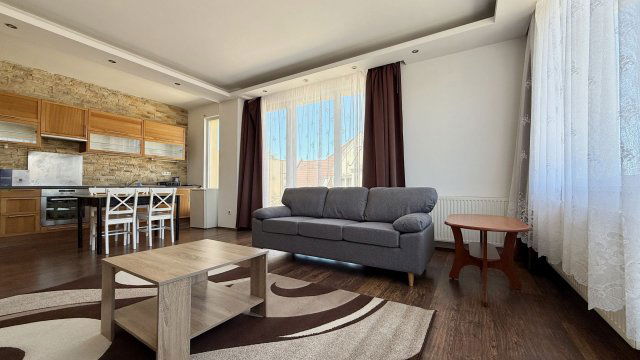 Kiadó téglalakás, albérlet, Debrecenben 350 E Ft / hó, 3 szobás