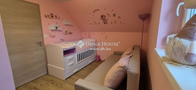 Eladó családi ház, Mohácson 79.5 M Ft, 3 szobás