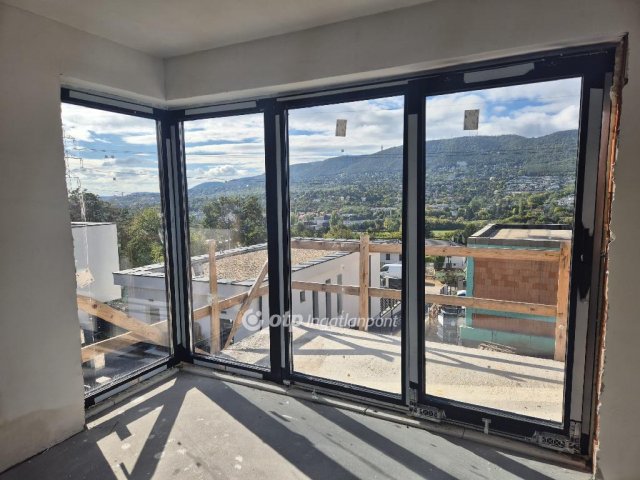 Eladó téglalakás, Budapesten, III. kerületben 279.9 M Ft