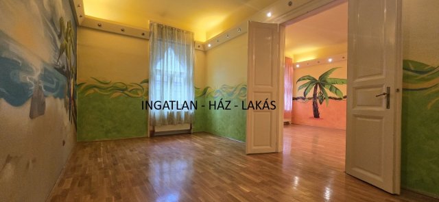 Eladó téglalakás, VII. kerületben, Wesselényi utcában