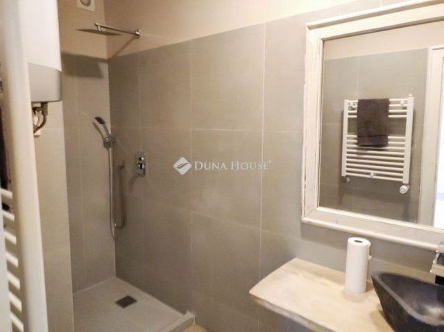 Eladó téglalakás, Budapesten, XX. kerületben 60.9 M Ft, 3 szobás