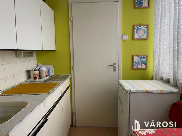 Eladó panellakás, Békésen 14.9 M Ft, 2 szobás