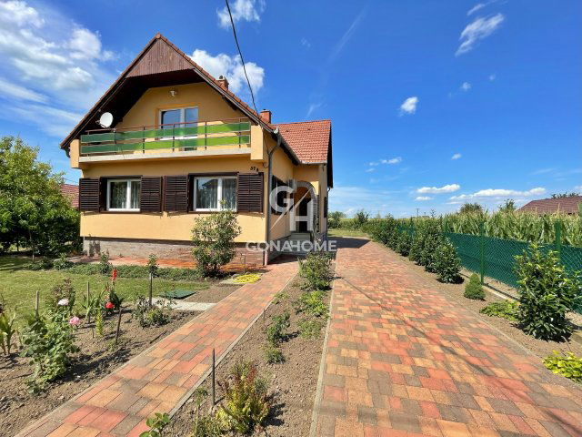 Eladó családi ház, Enyingen 83.45 M Ft, 5 szobás