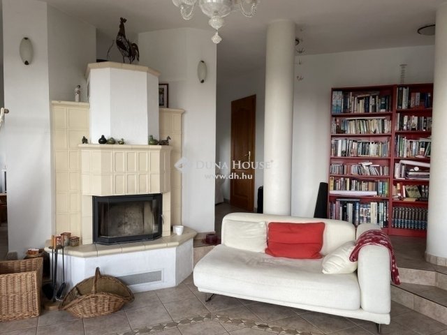 Eladó családi ház, Gödöllőn 169 M Ft, 7 szobás