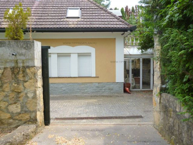 Eladó családi ház, Budapesten, III. kerületben 550 M Ft