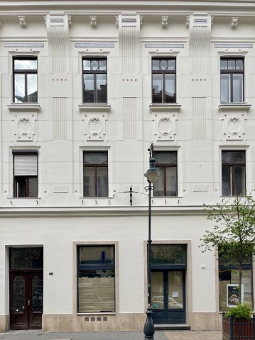 Eladó téglalakás, Budapesten, VI. kerületben, Király utcában