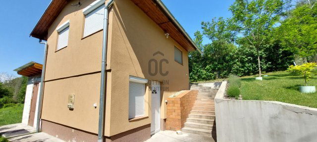 Eladó nyaraló, Balatonkenesén 39.9 M Ft, 2 szobás