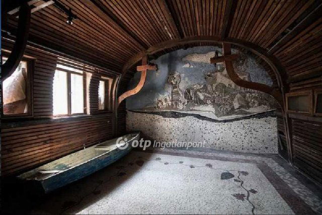 Eladó ipari ingatlan, Badacsonytördemicen 900 M Ft