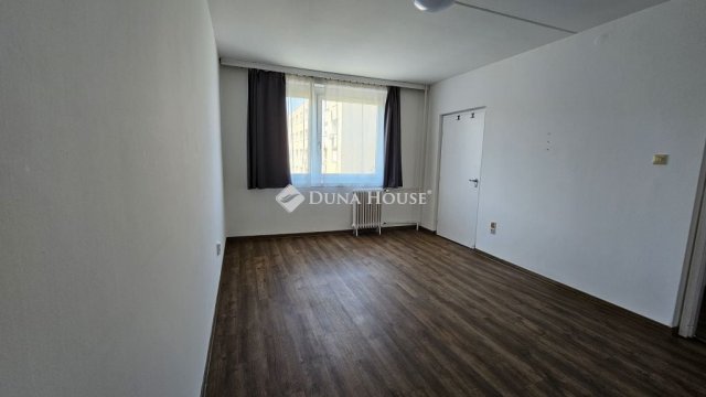Eladó panellakás, Mosonmagyaróváron 42.5 M Ft, 2 szobás
