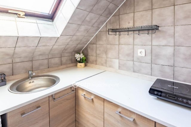 Eladó családi ház, Sümegen 74.9 M Ft, 5+2 szobás