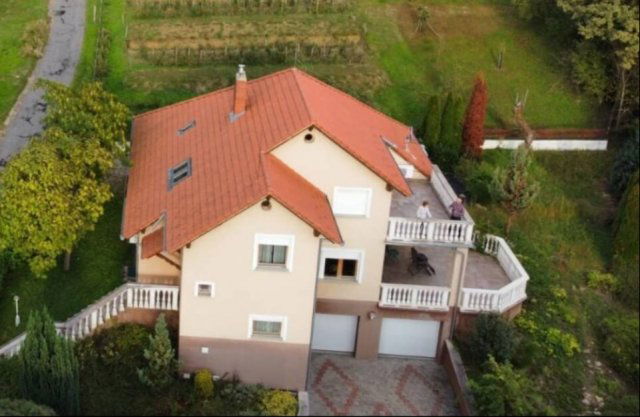 Eladó családi ház, Zalakaroson 111.1 M Ft, 5 szobás