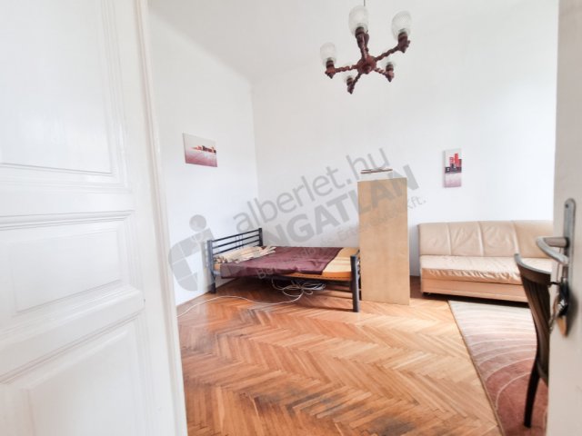 Kiadó téglalakás, albérlet, VIII. kerületben, Teleki László téren