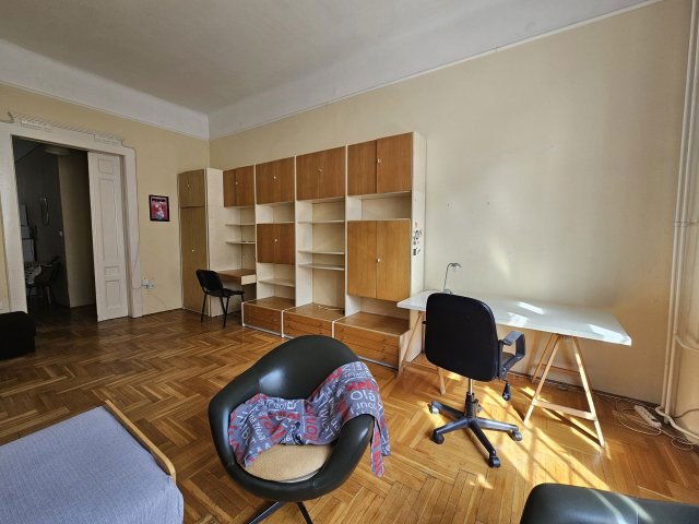 Kiadó téglalakás, albérlet, Budapesten, VI. kerületben