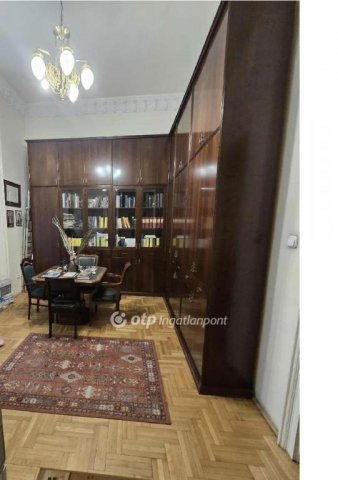 Eladó téglalakás, Budapesten, VI. kerületben 136 M Ft, 3 szobás