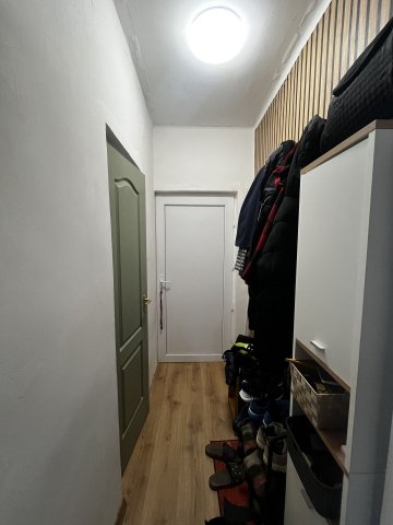 Eladó családi ház, Pázmándfalun 46.5 M Ft, 4 szobás