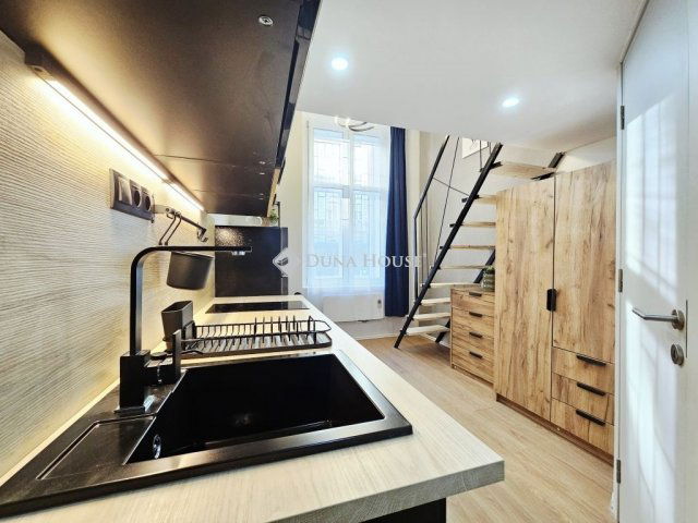 Eladó téglalakás, Budapesten, VII. kerületben 36.9 M Ft