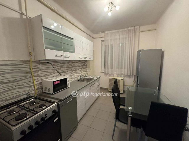 Eladó téglalakás, Debrecenben 69.999 M Ft, 2 szobás