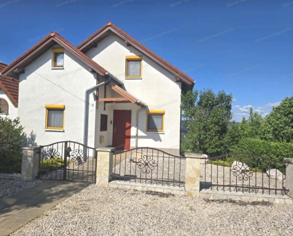 Eladó családi ház, Tarjánon 89 M Ft, 4 szobás