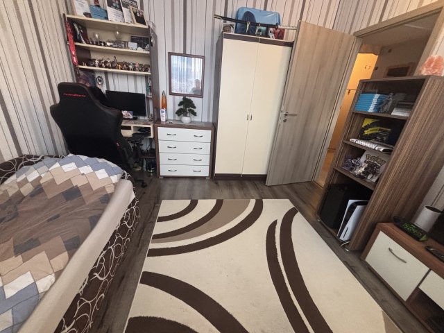 Eladó panellakás, Tatabányán 41.9 M Ft, 2 szobás