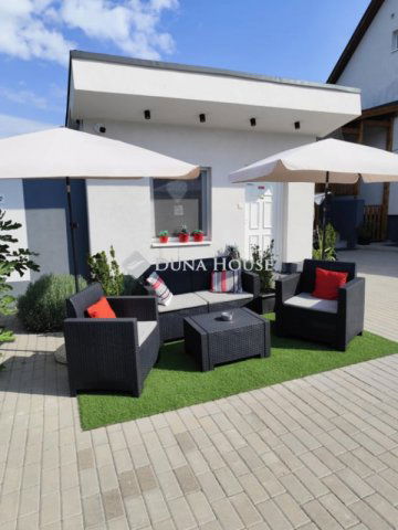 Eladó családi ház, Siófokon 178 M Ft, 4 szobás