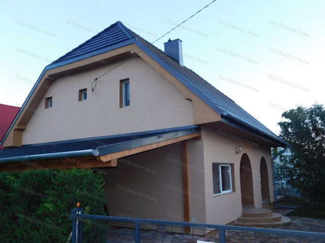 Eladó családi ház, Vonyarcvashegyen 137 M Ft, 5 szobás