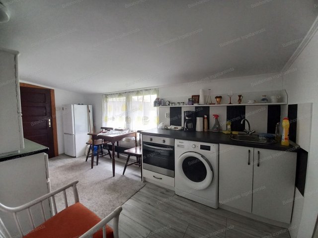 Eladó nyaraló, Balatonszabadiban 35.9 M Ft, 2 szobás