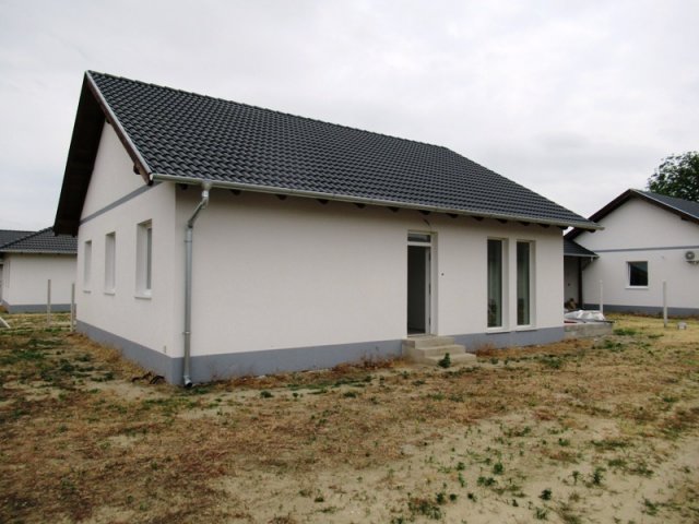 Eladó ikerház, Inárcson 89 M Ft, 4 szobás / költözzbe.hu