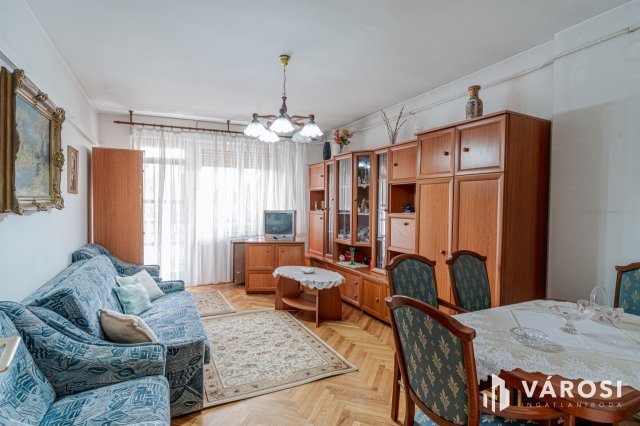 Eladó téglalakás, Szegeden 59.9 M Ft, 2 szobás