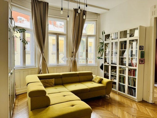 Eladó téglalakás, Budapesten, XI. kerületben 149 M Ft, 3 szobás