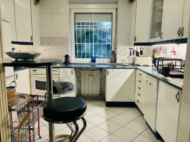 Kiadó téglalakás, albérlet, II. kerületben, Baba utcában