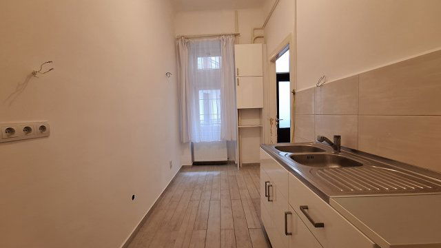 Eladó téglalakás, Budapesten, IX. kerületben 90 M Ft, 2 szobás