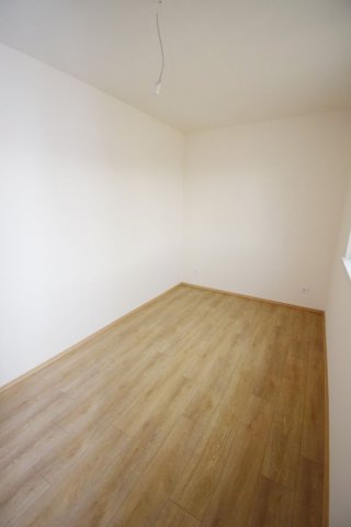 Eladó téglalakás, Derecskén 65 M Ft, 4 szobás