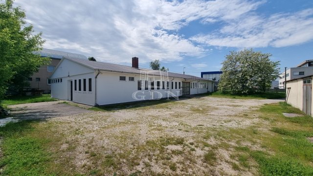 Kiadó üzlethelyiség, Székesfehérvárott 950 E Ft / hó